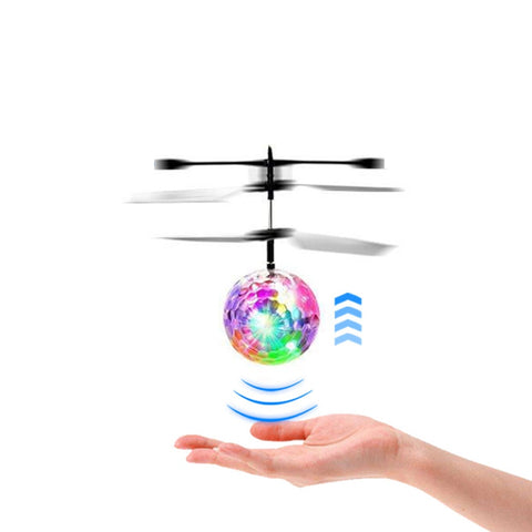 Fliegender Ball mit LED-Beleuchtung